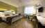 Urheberrecht: Niklas Hagelbeck Scandic-St-Jorgen-Room-Standard.jpg